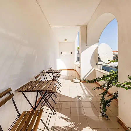 Ground Floor With Direct Access To Swimming Pool Albufeira