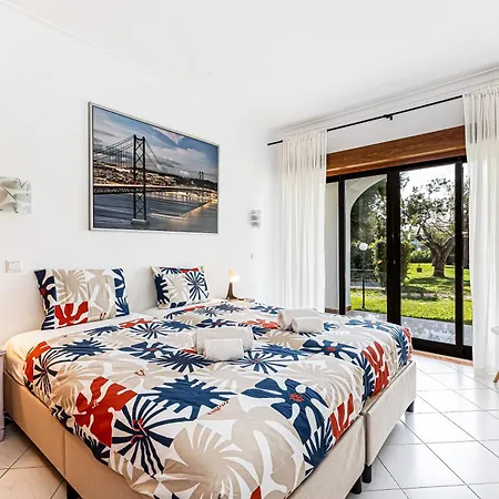 Apartament Ground Floor With Direct Access To Swimming Pool