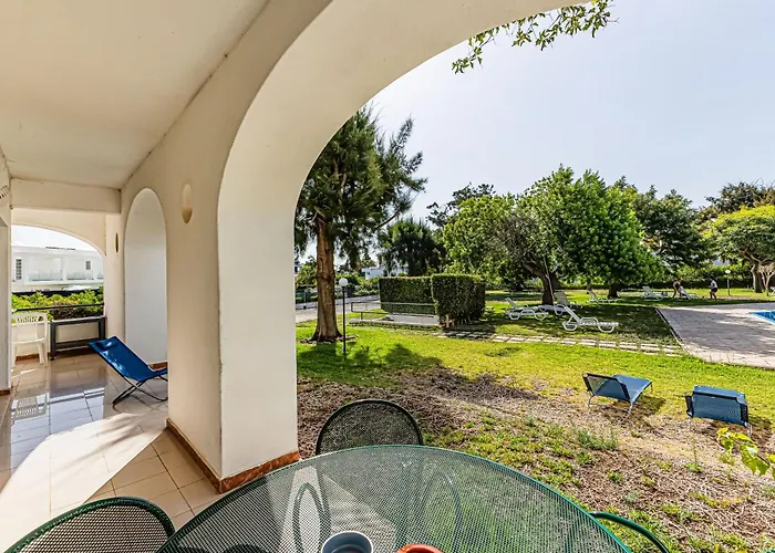 Ground Floor With Direct Access To Swimming Pool Apartment Albufeira